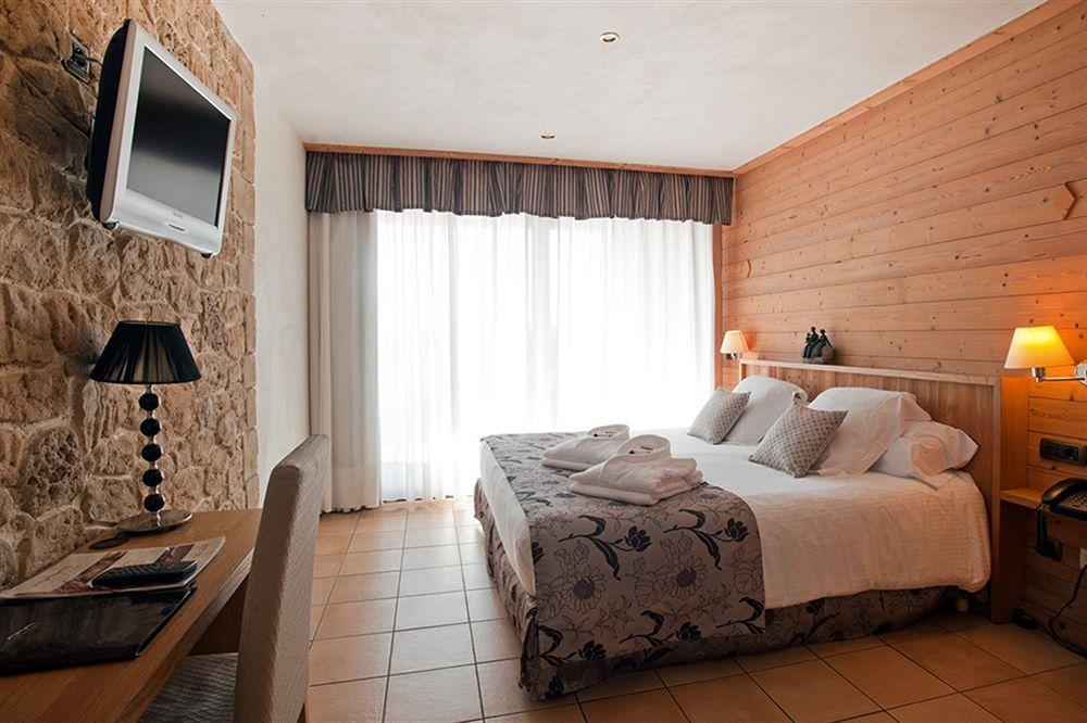 Hotel La Placa การ์ริเกญา ภายนอก รูปภาพ