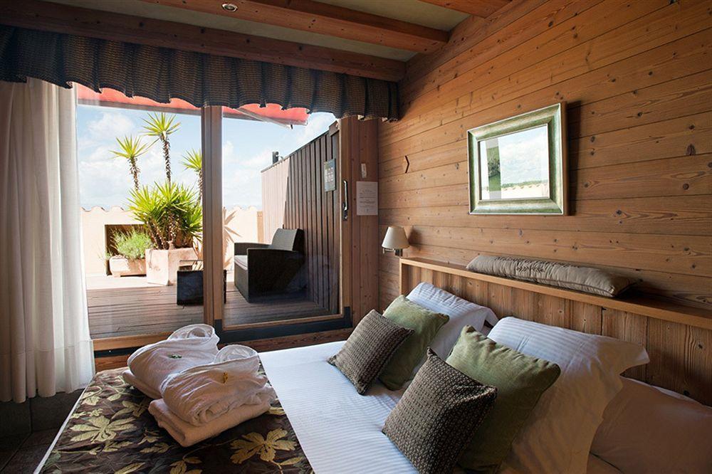 Hotel La Placa การ์ริเกญา ภายนอก รูปภาพ
